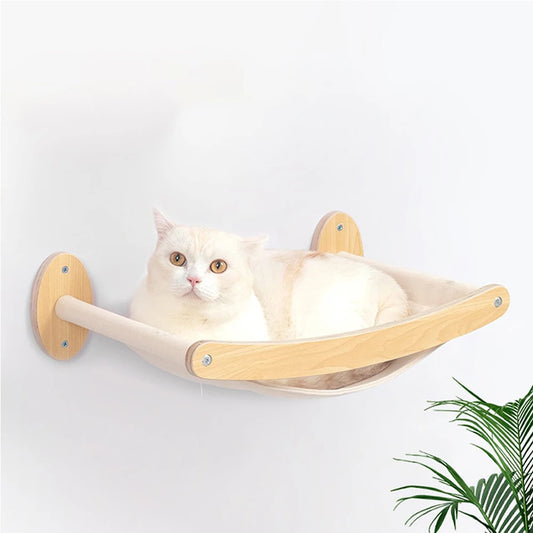 Kattväggshylla med hängmatta – En mysig plats för din katt